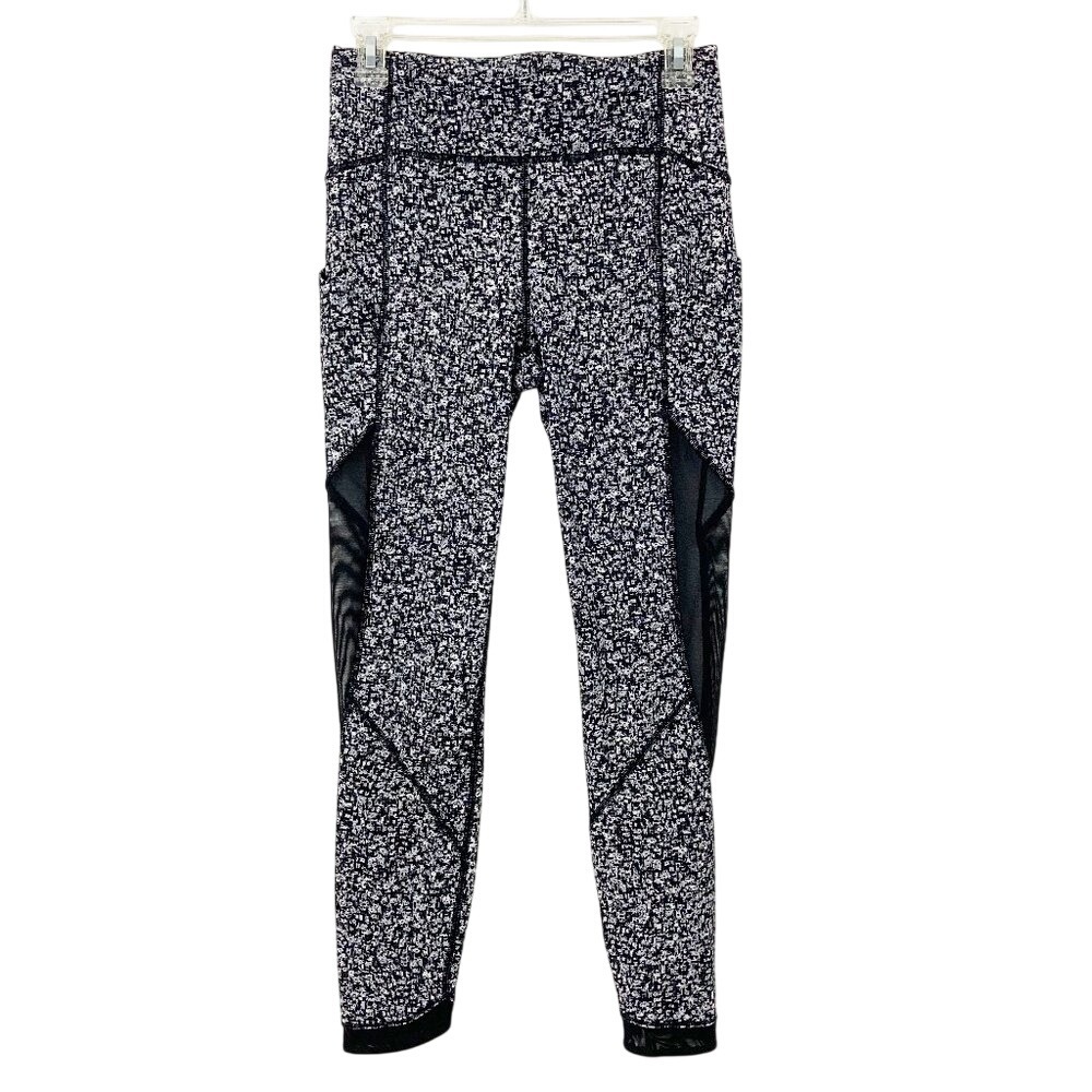 Lululemon Sole‎ Training 7/8 Tight Daisy Dust Alpine White Black/Black Size 6